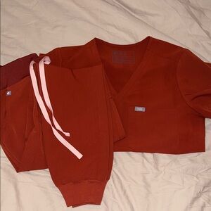 Figs Women's Scrub Set in Rust Red
